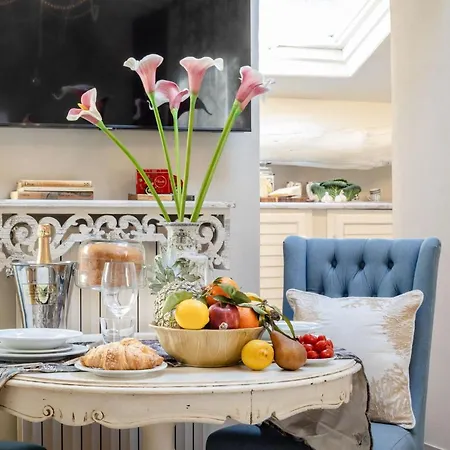Moro Suite, Classy And Romantic In