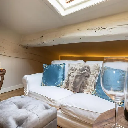 Moro Suite, Classy And Romantic In Lejlighed