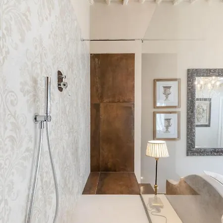 Moro Suite, Classy And Romantic In Lucca