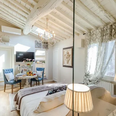 Moro Suite, Classy And Romantic In *